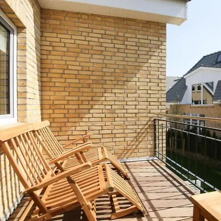 1 Holiday home
